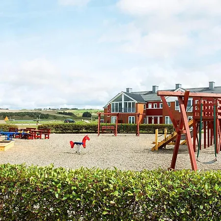 아파트 4-person In 렘비그