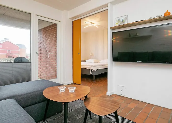 4-person In 아파트